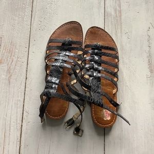 Sam Edelman Black Snakeskin Strappy Flat Sandals Size 6